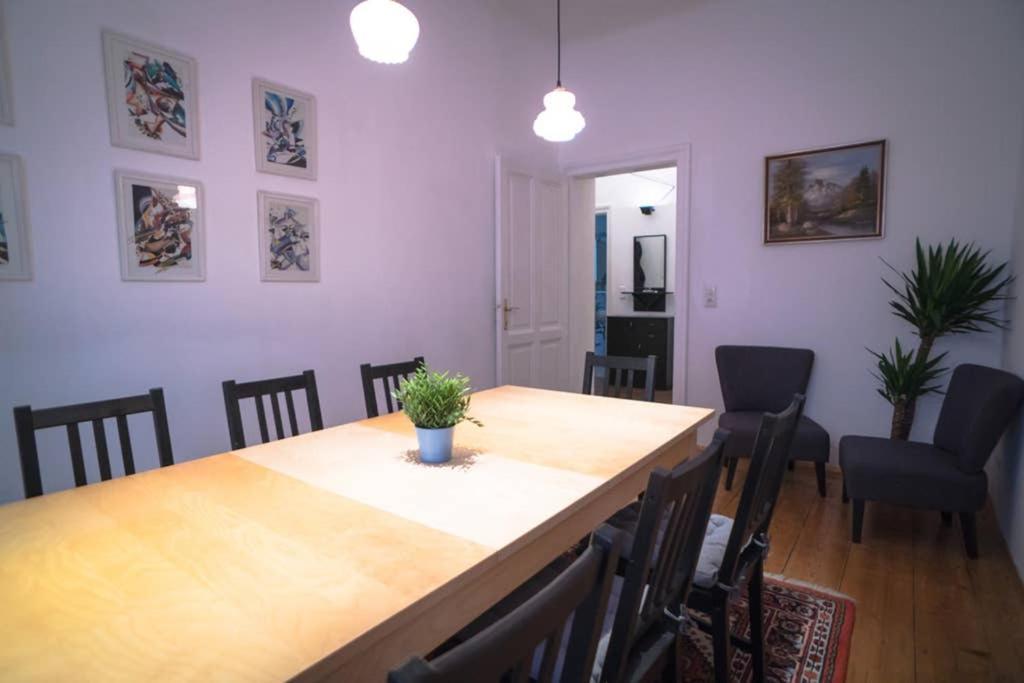 Cosy And Spacious Apartment In The Heart Of インスブルック エクステリア 写真